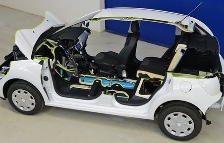 Et kik ind i en prototype på Peugeot-Citroëns Hybrid Air.