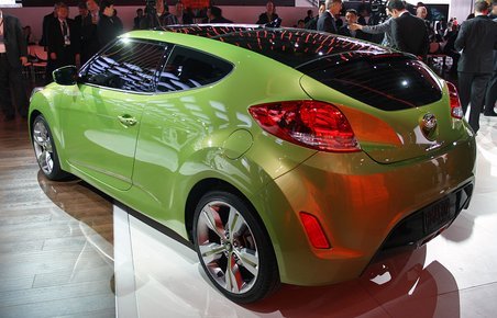 Hyundai Veloster har verdenspremiere i Detroit og kommer snart til Europa. 