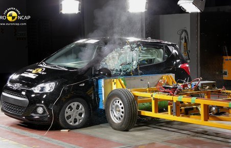 De nye skrappere Euro NCAP-krav begynder nu at gøre ondt på især de mindste biler, viser årets anden Euro NCAP-test