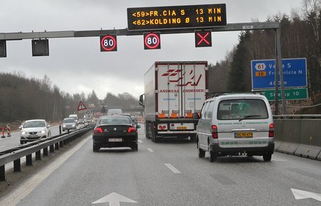 Vejarbejdet på E45 omkring Vejle Fjord ventes færdigt sidst i juni.