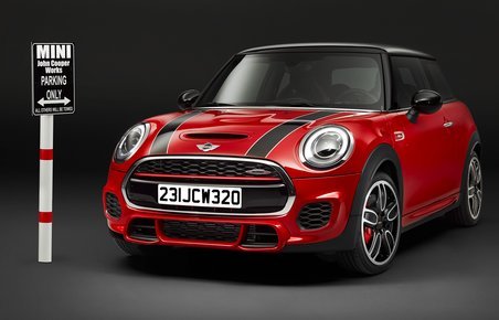Mini Cooper Hatch i Cooper Works-udgave.