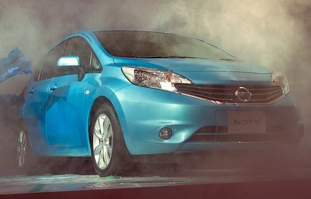 Nissan Note er nu afsløret i Japan. I Europa skal vi nok vente til Paris-udstillingen i september.