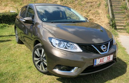 Nissan Pulsar skal tage kampen op med de mere traditionelle biler i Golf-klassen.