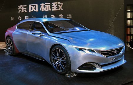 Peugeot Exalt har verdenspremiere på biludstillingen i Beijing.
