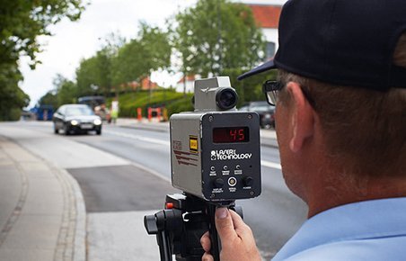 Politiet er nu i gang med ekstra fartkontrol og øvrig trafikkontrol omkring skoler.  Arkiv