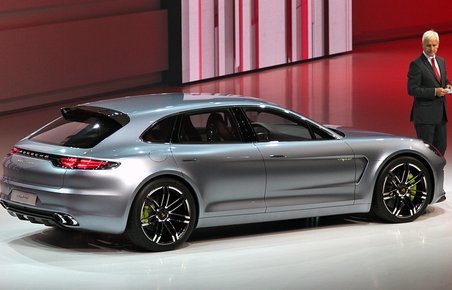 Porsche Panamera Sport Turismo har premiere forud for Paris-udstillingen.
