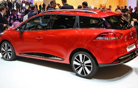 Renault Clio stationcar er 4,26 meter lang.