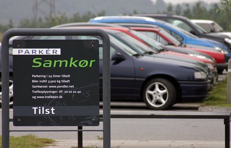 Der findes omkring 150 registrerede samkørselspladser i Danmark.