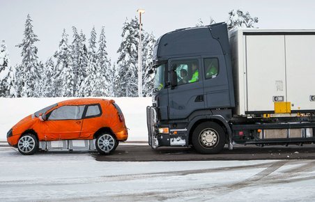 Scania-lastbiler produceret fra april 2015 har automatisk nødbremse som standard.