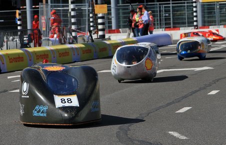 Det er spøjse biler, der dyster i Shell Eco-marathon.