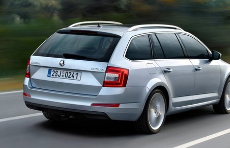 Den nye Skoda Octavia Combi er ni cm længere end den gamle.