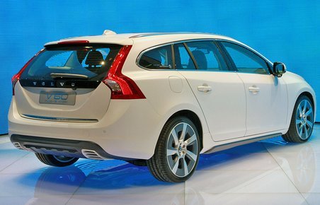 Volvo V60 Plugin har premiere på Geneve-udstillingen i marts. Produktionen begynder i 2012.